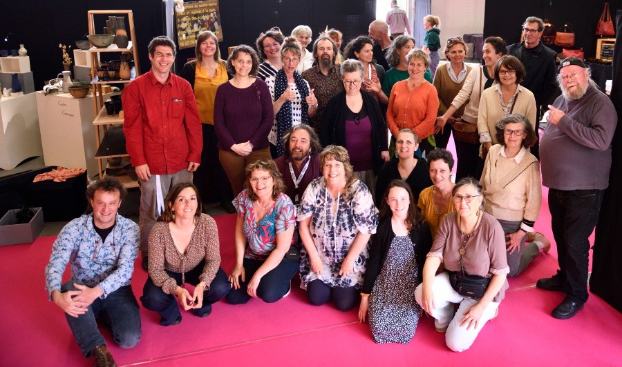 2ème salon des métiers d'Art de Penvenan 2023 photo de groupe marielle le Fur